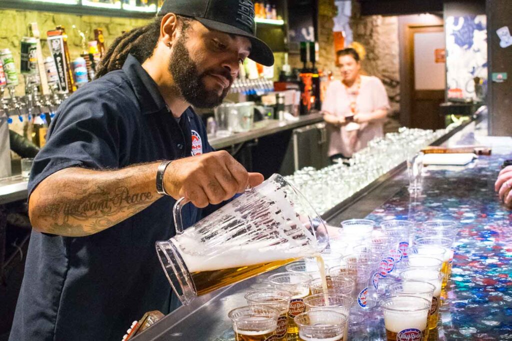Guide to the Great American Beer Festival, with a map of the 2018 GABF award-winning beers - now get out there and drink local!